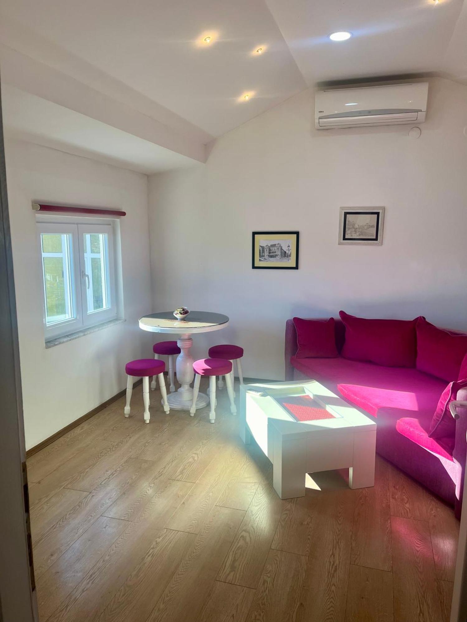 Magic River View Apartment Мостар Екстер'єр фото
